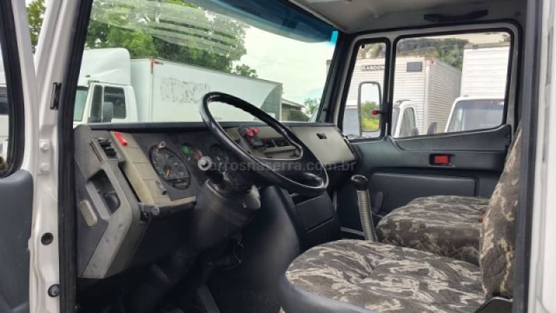 MERCEDES-BENZ - 710 PLUS - 2007/2008 - Branca - R$ 170.000,00