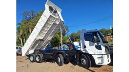 FORD - CARGO 2429 - 2017/2018 - Branca - R$ 430.000,00