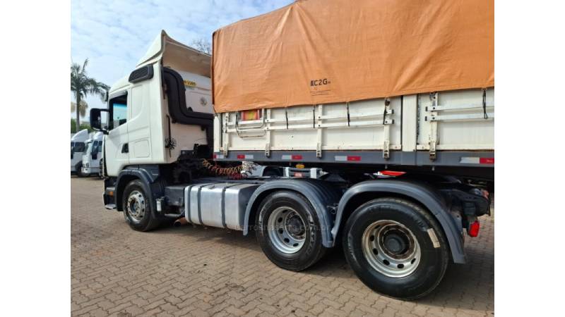 SCANIA - P-124 - 2006/2007 - Branca - R$ 290.000,00