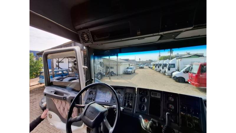 SCANIA - P-124 - 2006/2007 - Branca - R$ 290.000,00