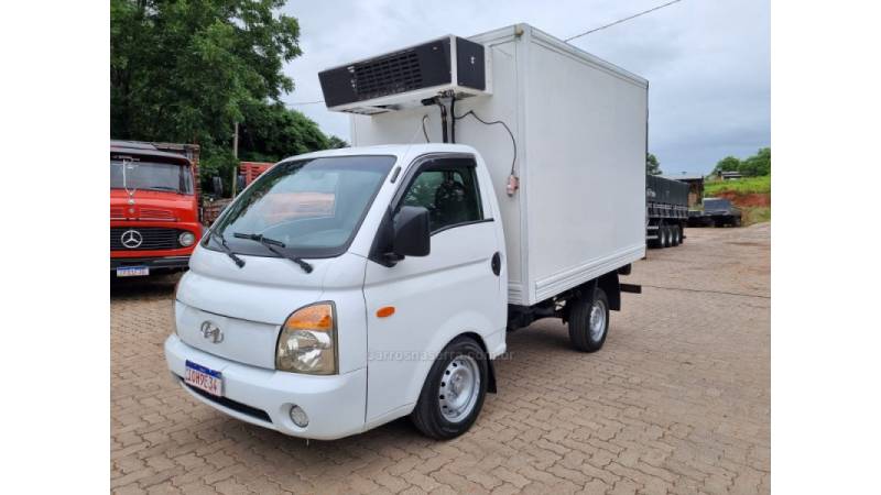 HYUNDAI - HR - 2007/2008 - Branca - R$ 95.000,00