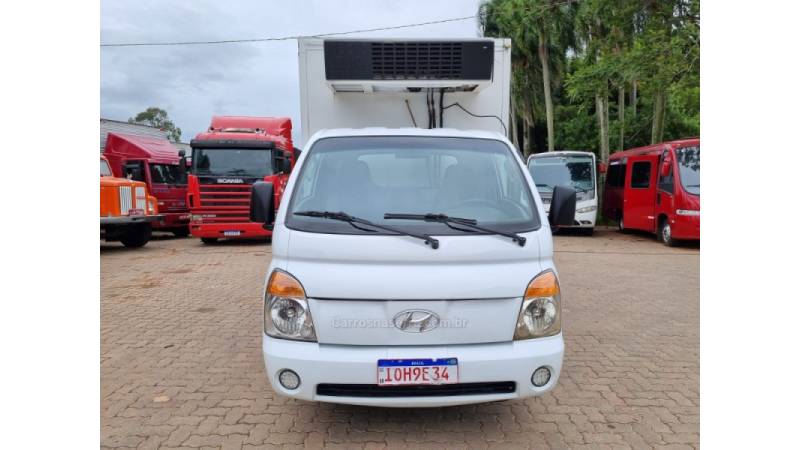 HYUNDAI - HR - 2007/2008 - Branca - R$ 95.000,00