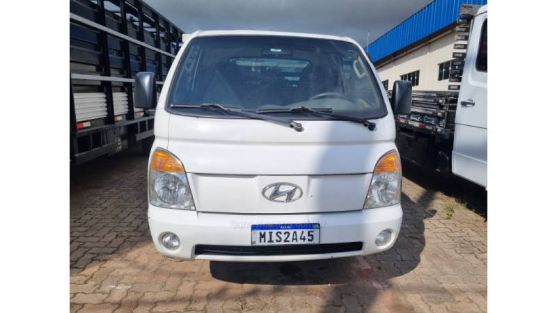 HYUNDAI - HR - 2011/2012 - Branca - R$ 60.000,00