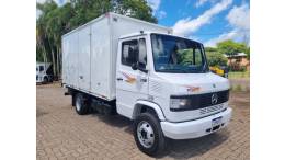 MERCEDES-BENZ - 710 PLUS - 2005/2005 - Branca - R$ 150.000,00