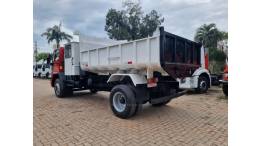 FORD - CARGO 1317 - 2007/2007 - Vermelha - R$ 175.000,00