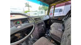 MERCEDES-BENZ - 710 - 1997/1997 - Amarela - R$ 135.000,00