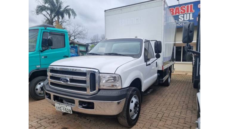 FORD - F-4000 - 2017/2017 - Branca - R$ 170.000,00