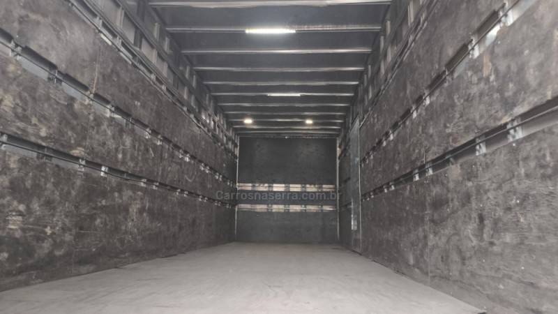 MERCEDES-BENZ - ATEGO 2430 - 2015/2016 - Branca - R$ 395.000,00